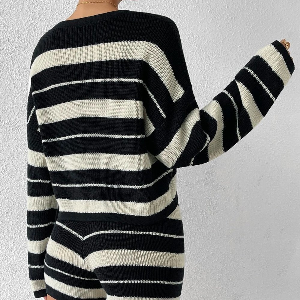 Striped Pattern Drop Shoulder Sweater & Knit Shorts Black - Picture 3 of 5